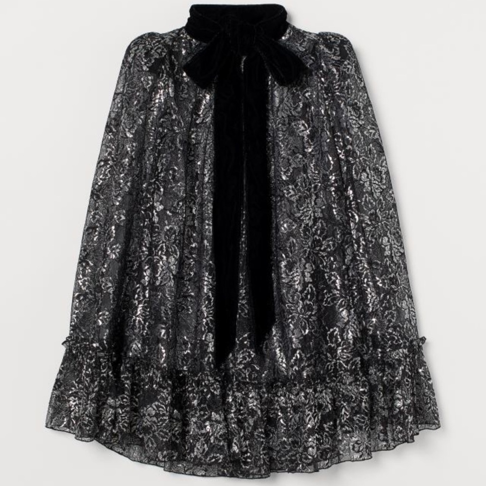 HM x Vampires Wife Cape